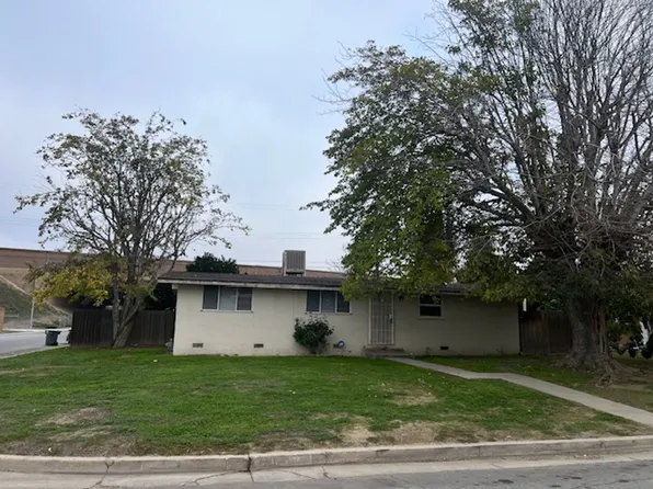 22 Candy St, Bakersfield, CA 93309