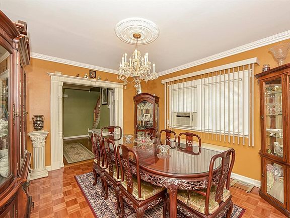 4th image of 75 Willoughby Ave
