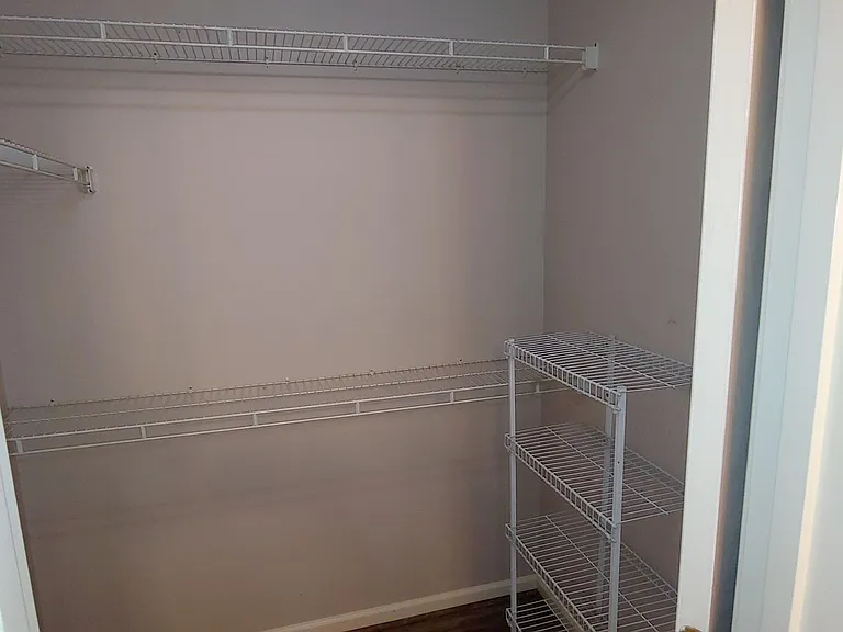 705 Reston Dr — Photo 8