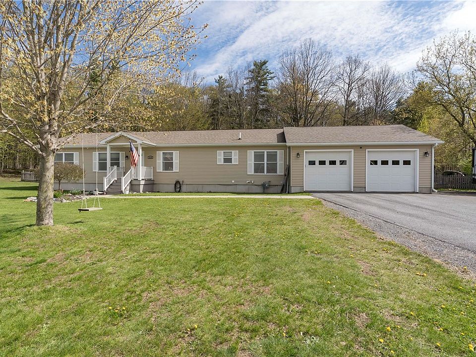 1st image of 104 Ambrose Dr