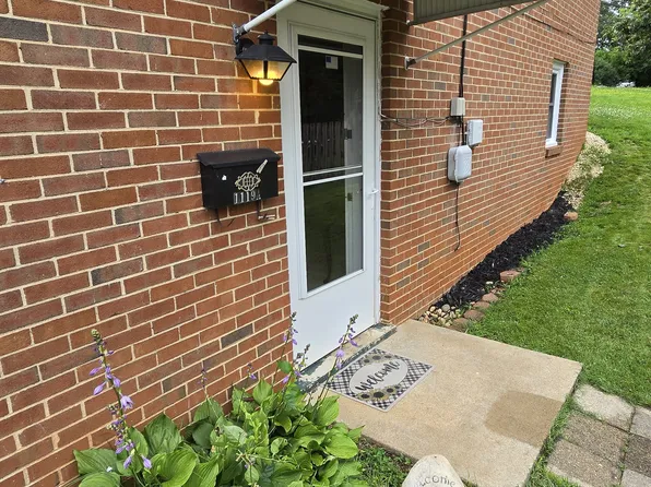 1119 Forest Hills Ave #A, Charlottesville, VA 22903