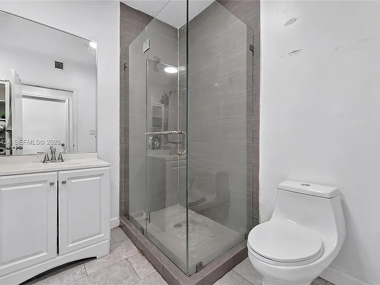 1169 NW 30th St — Photo 22