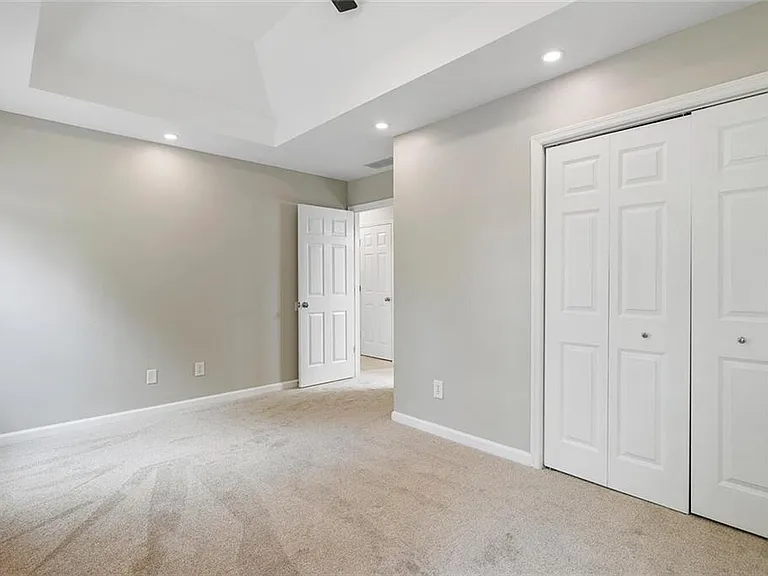 111 Planterra Way — Photo 26