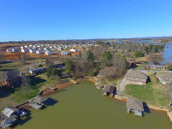 4th image of Sandy Shore Dr