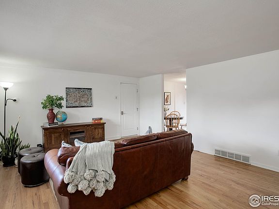 5th image of 4135 Moorhead Ave