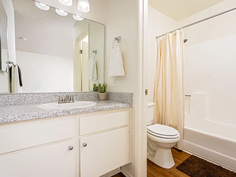 Woodbend Apartments — Photo 30