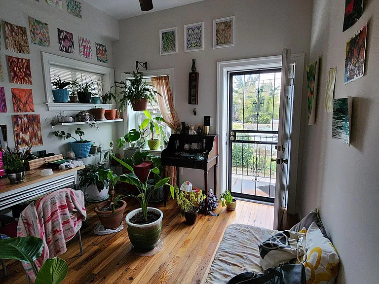 221 E 25th St #1 — Photo 8