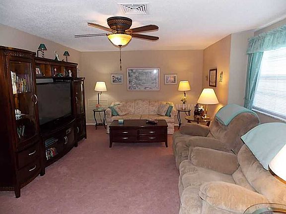 5th image of 8212 Mill Creek Ln