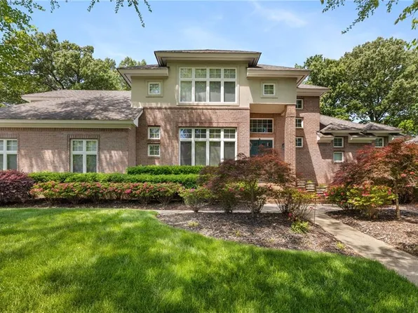 373 Peace Haven Dr, Norfolk, VA 23502