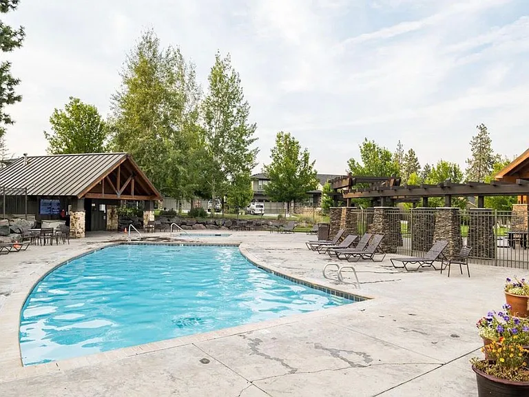 61129 Teton Ln — Photo 25