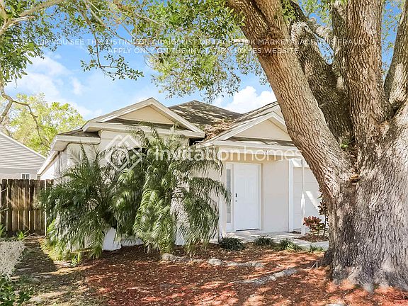 3rd image of 326 Sacramento St