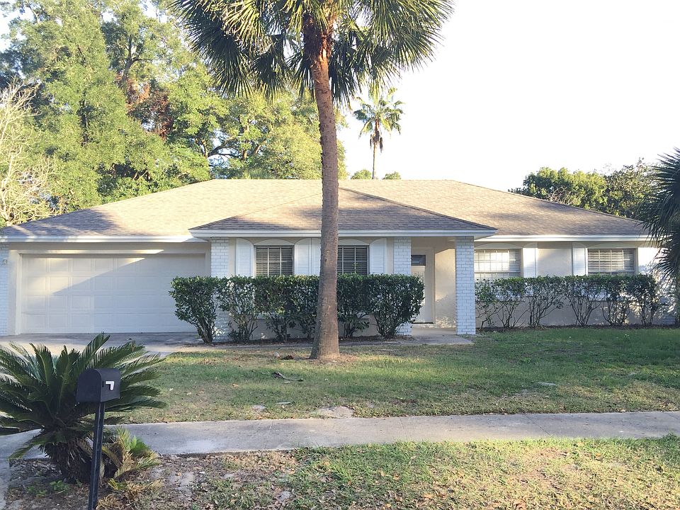 1st image of 117 Des Pinar Ln