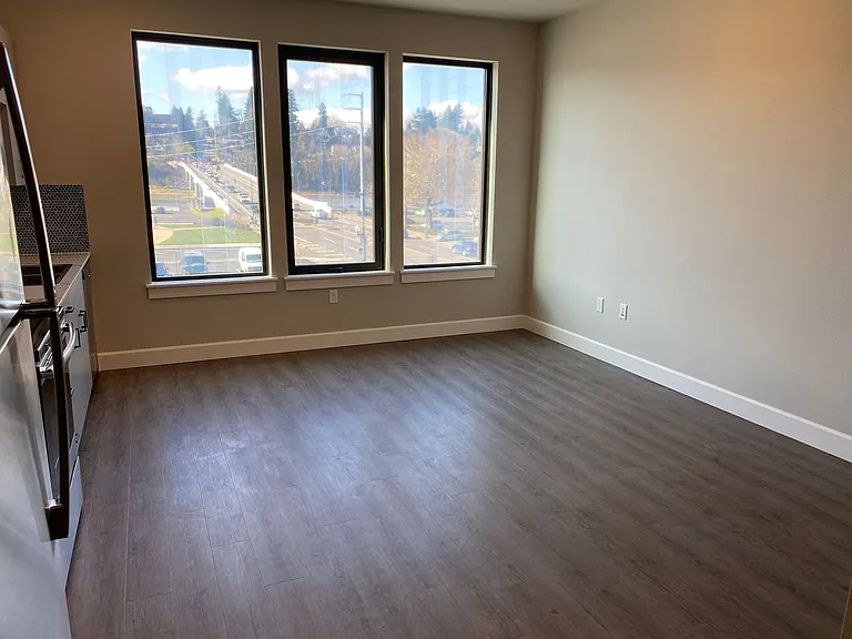 Views on Fifth — Photo 87