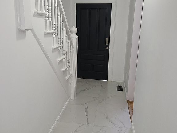 4th image of 138 Greenwich Ave