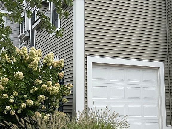 3rd image of 4 Village Dr #4