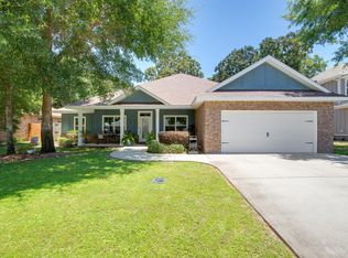 1748 Joybrook Rd, Navarre, FL 32566