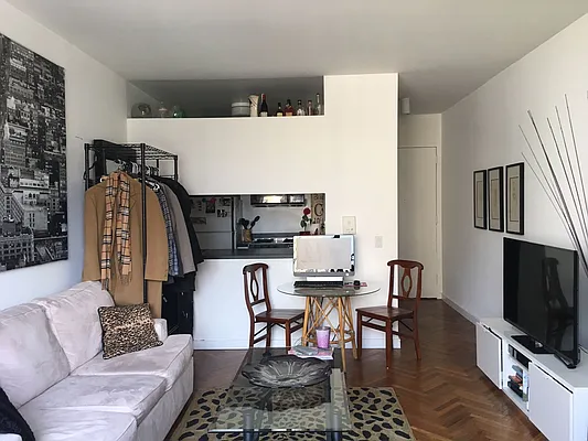 Rented by June Shapiro & Associates | media 12