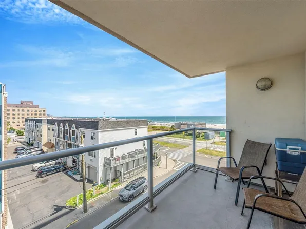 96-10 Shore Front Parkway #4D, Rockaway Beach, NY 11693