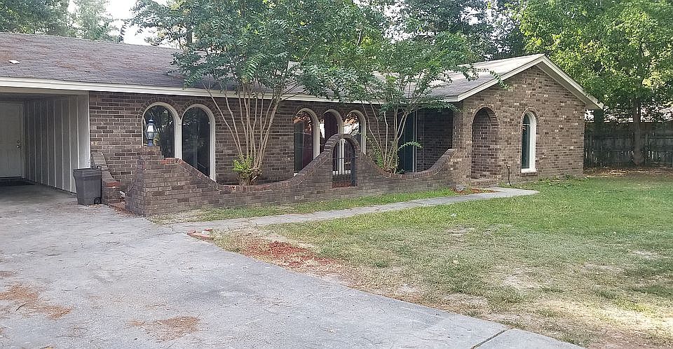 1st image of 4082 Old Trail Ct