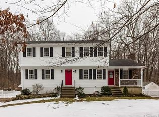 28 Cornish Woods Rd, Madison, CT 06443