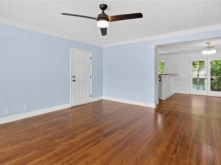 115 Peachtree Memorial Dr NW #C4 — Photo 18