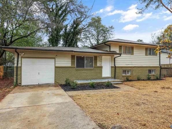 3701 Penny St SW, Huntsville, AL 35805