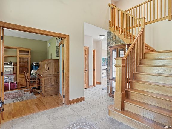 4th image of 4 Rachel Court