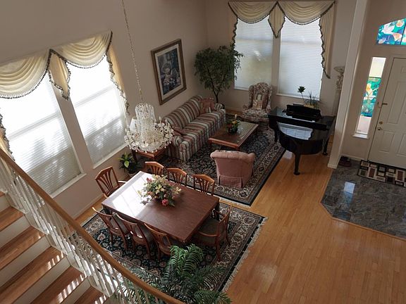 4th image of 3315 Famille Ct