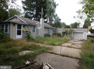 1955 Dixon Ave, Croydon, PA 19021