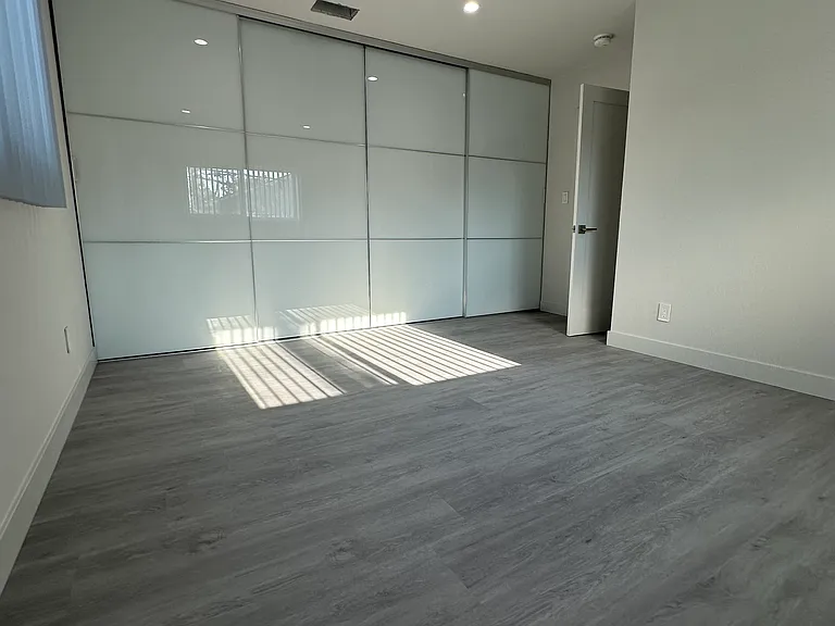 1145 S Holt Ave #7 — Photo 16