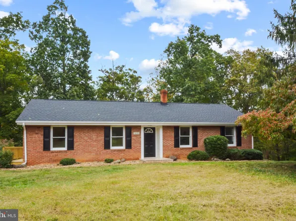 1624 White Hill Rd, Stuarts Draft, VA 24477