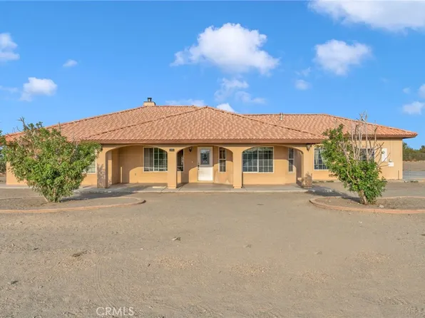 10627 Nugget Rd, Phelan, CA 92371