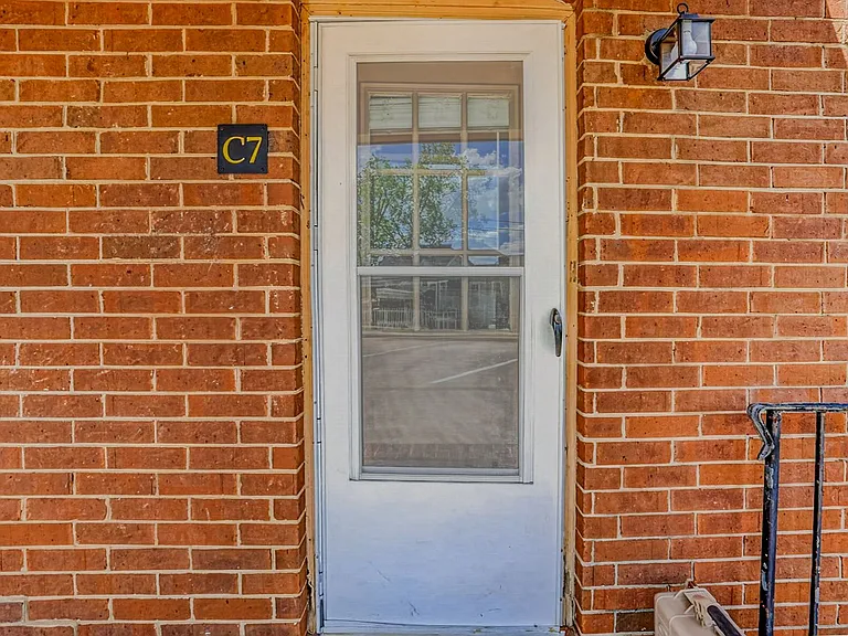207 Harwell Ave — Photo 4
