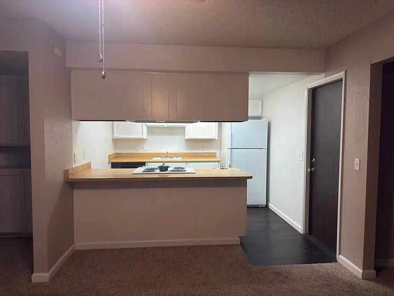 7449-7551 Willowcreek Dr #7449 — Photo 7