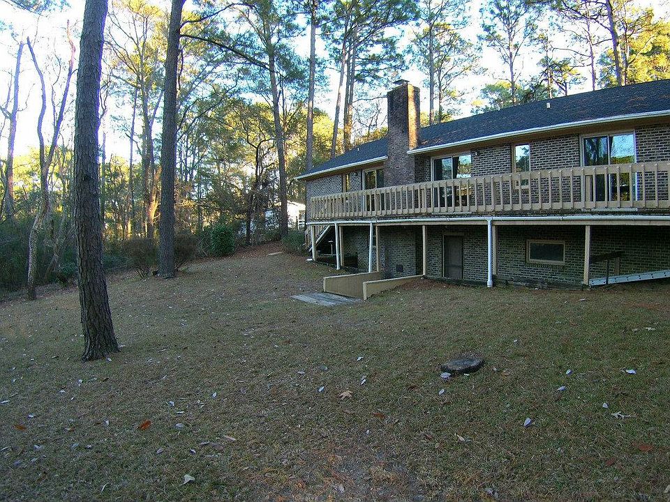 #JakeLeeRealEstate Exclusive in Hagley Estates of Pawleys Island, SC - NO HOA - ALL BICK - FULLY RENOVATED