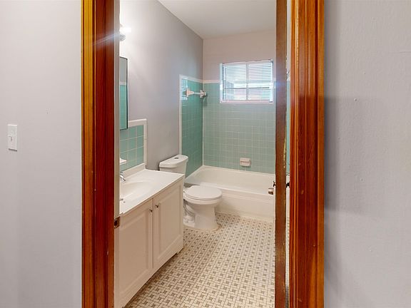 2nd image of 3615 Allandale Ln