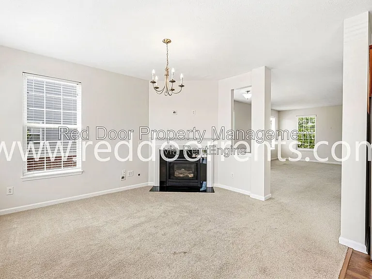 13340 Golden Gate Dr E — Photo 9