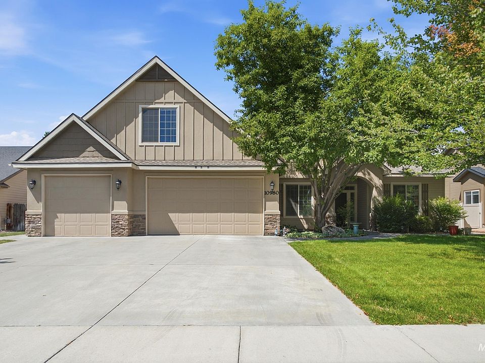 1st image of 10980 W Greyling Dr