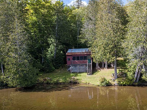 2nd image of 926 Center Pond Road