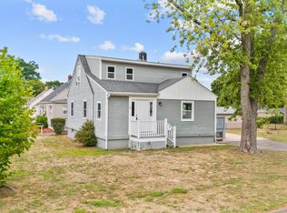 14 Lynette Dr, North Haven, CT 06473
