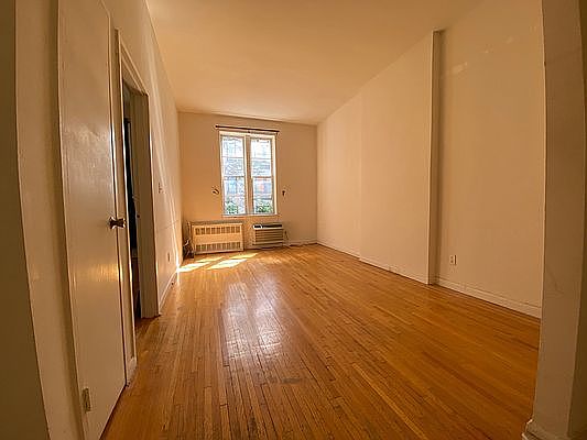 2nd image of 66 W 82nd St APT 4B