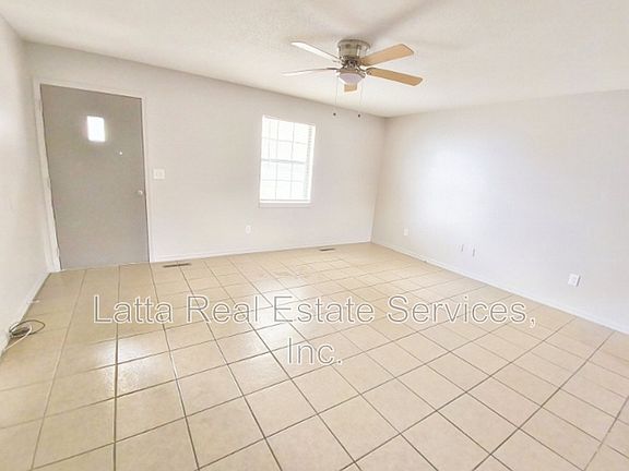 3rd image of 2502 Cedar St #B