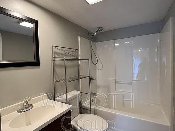 5th image of 120 N Vine St #B