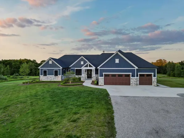 1273 Rush Rd, Oakland, MI 48363