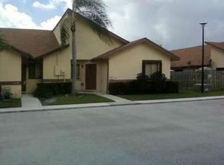 11130 NW 38th Pl, Sunrise, FL 33351