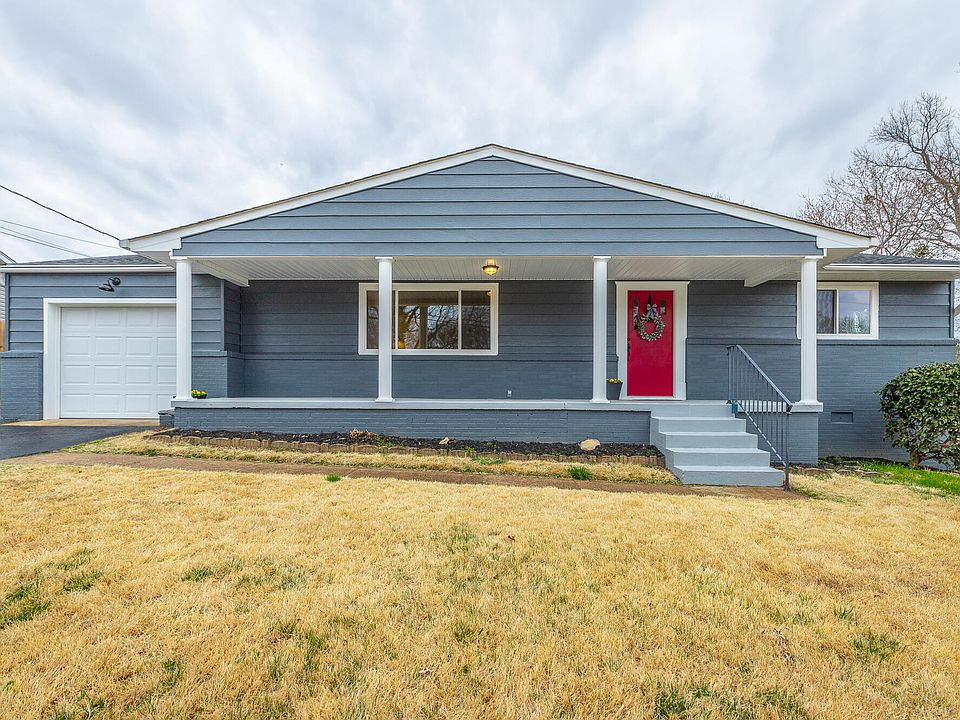 1st image of 126 Greens Lake Cir