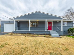 126 Greens Lake Cir, Rossville, GA 30741