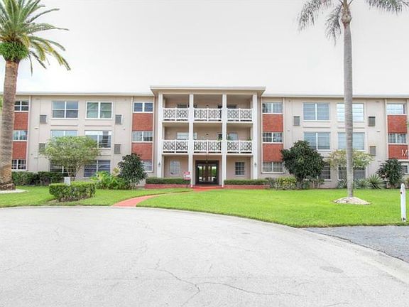 2nd image of 3125 36th St N APT 311