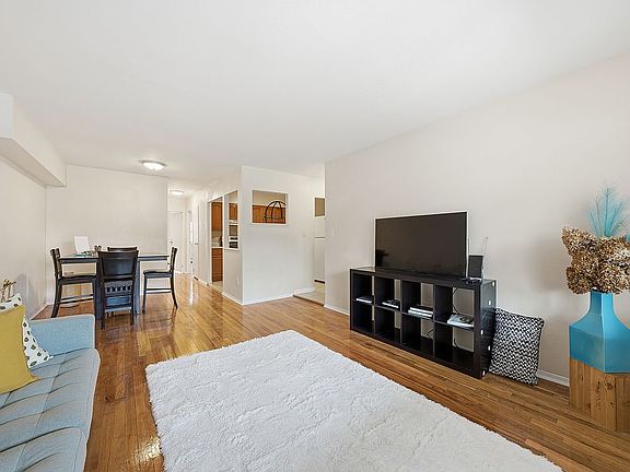 4th image of 732 E 82nd St Floor 1