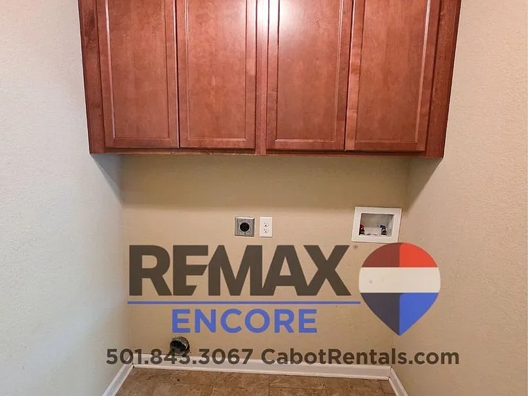113 Harvick Cir — Photo 10